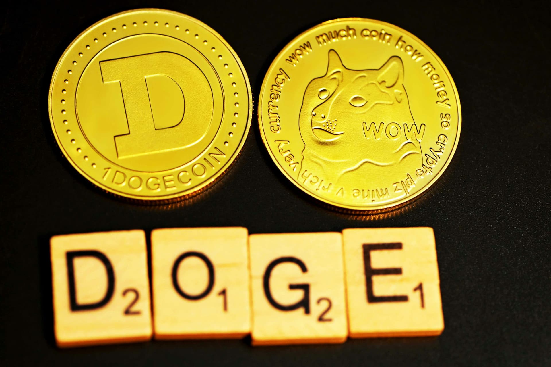 Dogecoin avanza en Japón: House of DOGE firma alianza estratégica