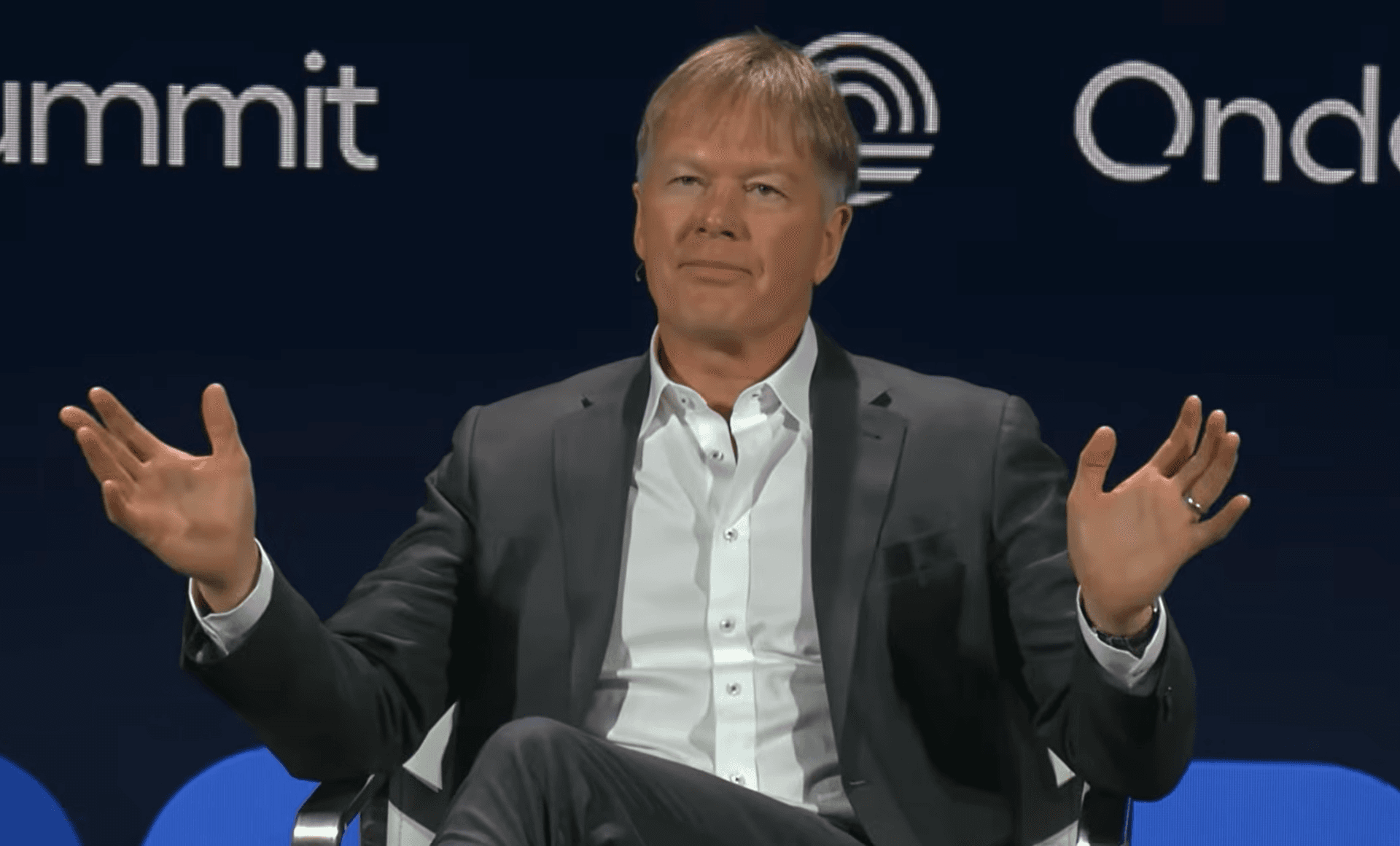 Gobiernos podrían comprar 1 millón de BTC en 3 años