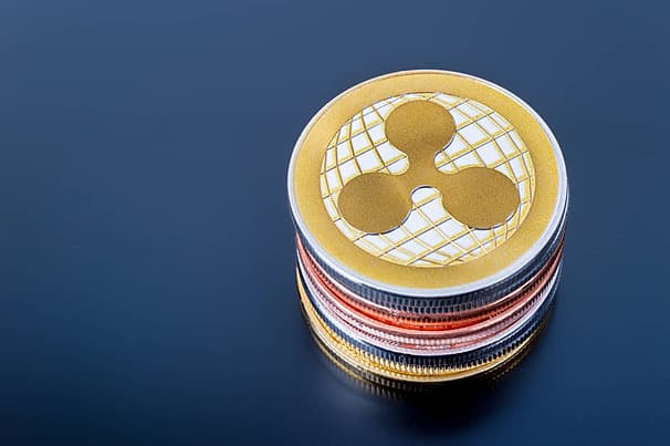 Analistas advierten posible caída de XRP: ¿Es momento de vender?