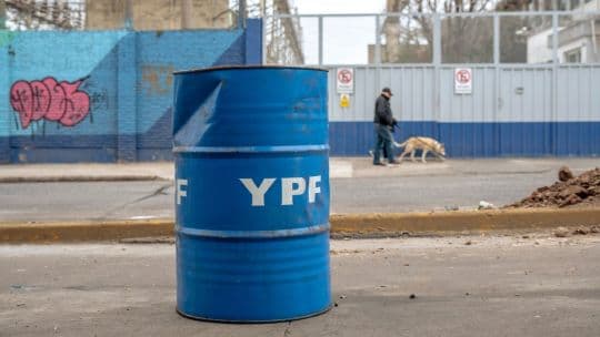 Argentina logra pausa judicial en caso YPF por US$16.000 millones