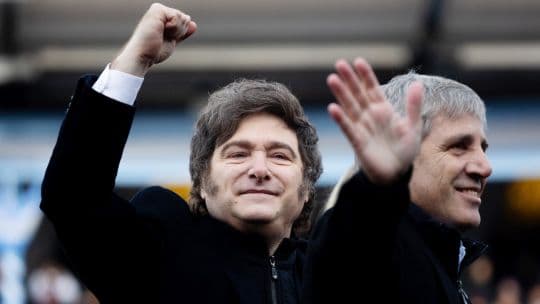 Argentina: riesgo país baja de 500 puntos tras 8 años