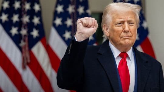 Trump ataca a aliados antes de su llegada a Davos