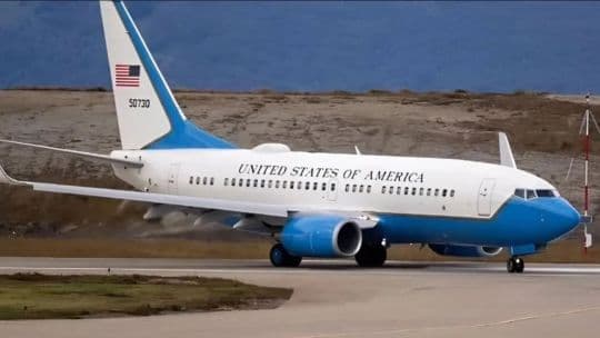 Delegación de EE.UU. en Patagonia genera críticas de la oposición peronista