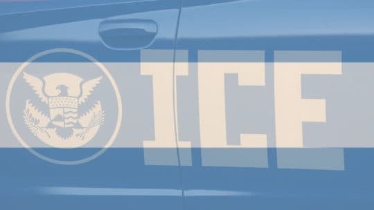 Milei avanza con agencia migratoria al estilo ICE