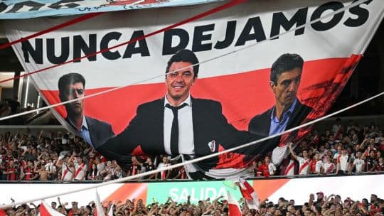 Gallardo renuncia a River tras crisis de resultados