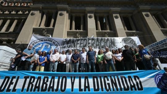 La CGT desafía la reforma laboral de Milei en la Justicia
