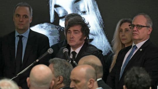 Milei condena a Irán en aniversario del atentado a Embajada israelí