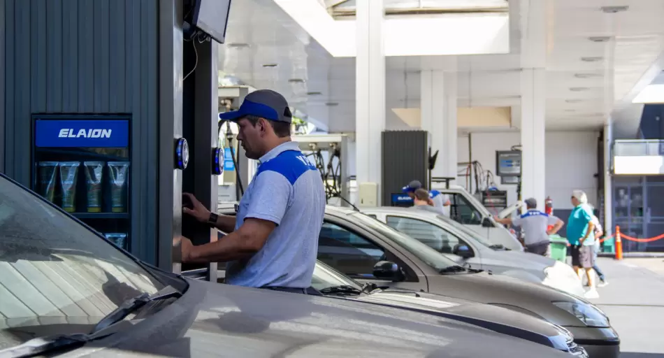 Precio nafta: expertos anticipan nuevo aumento del 10% en Argentina