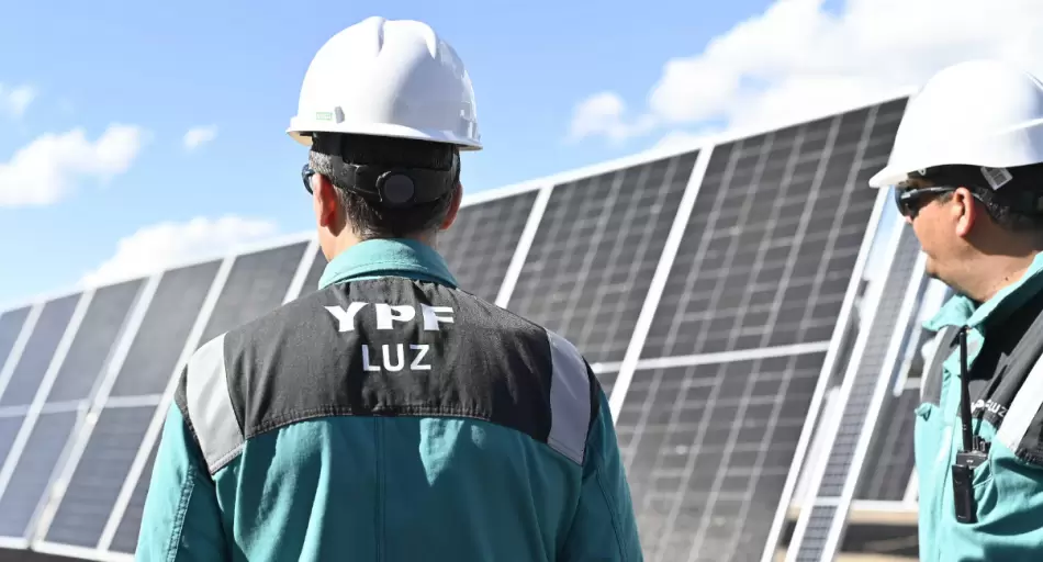 YPF Luz recibe calificación AAA de Moody's: un hito energético