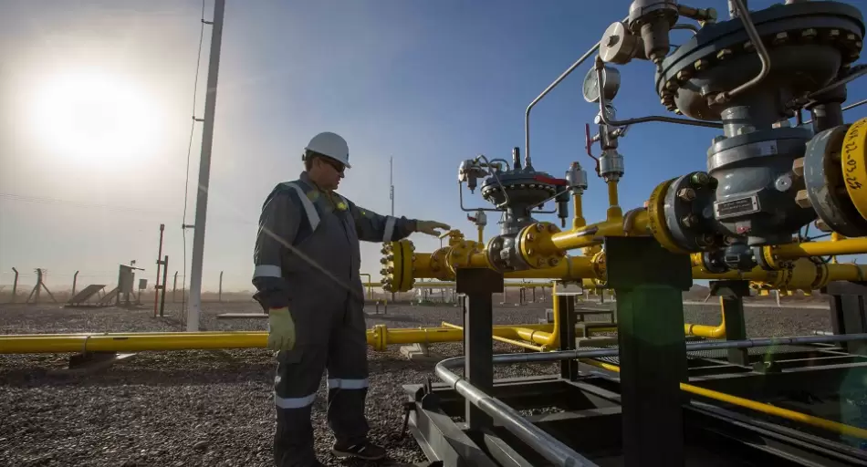 Crisis energética: ataques en Medio Oriente impulsan a Vaca Muerta