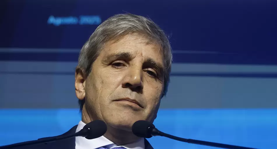 Argentina: Caputo busca US$2.400M para evitar default en enero