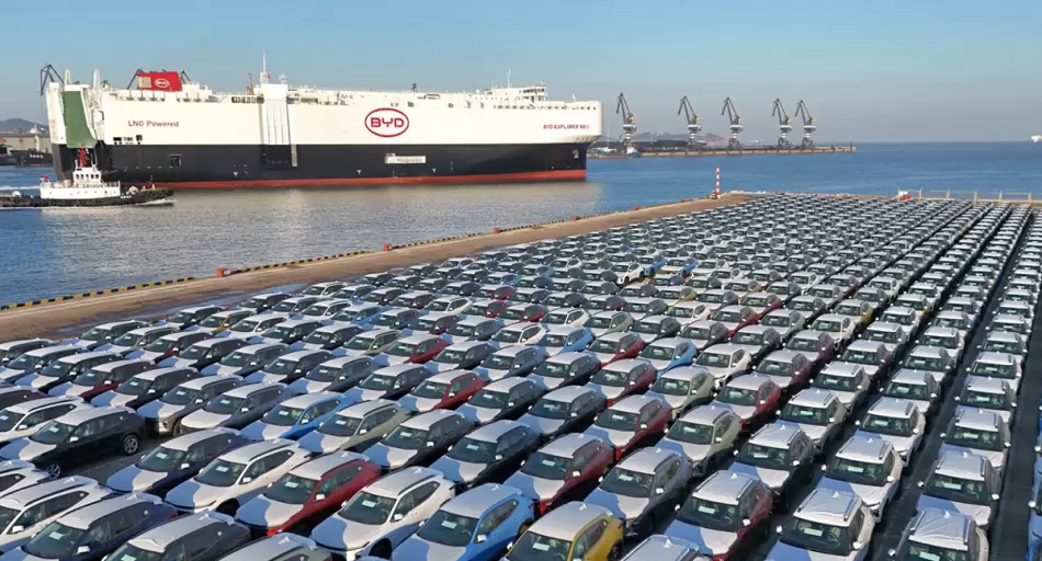 China bate récord de superávit en 2025 pese a aranceles de Trump