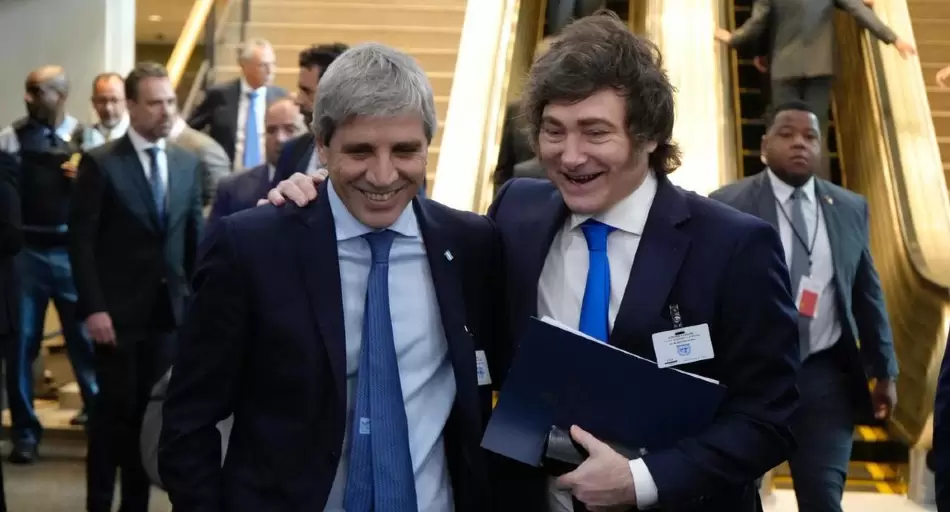 Reservas récord vs. industria en crisis: el dilema económico de Milei en 2026