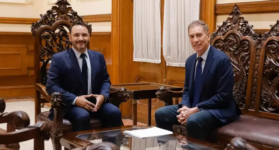 Gobierno envía $3.000 millones a Corrientes a cambio de apoyo a reforma laboral