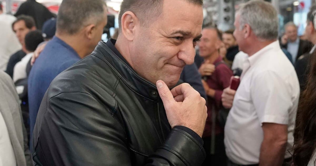 Mansión de Pilar: vínculos políticos y poderes especiales