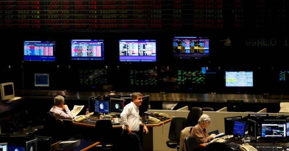 Empresas argentinas usan bonos para eludir restricciones cambiarias