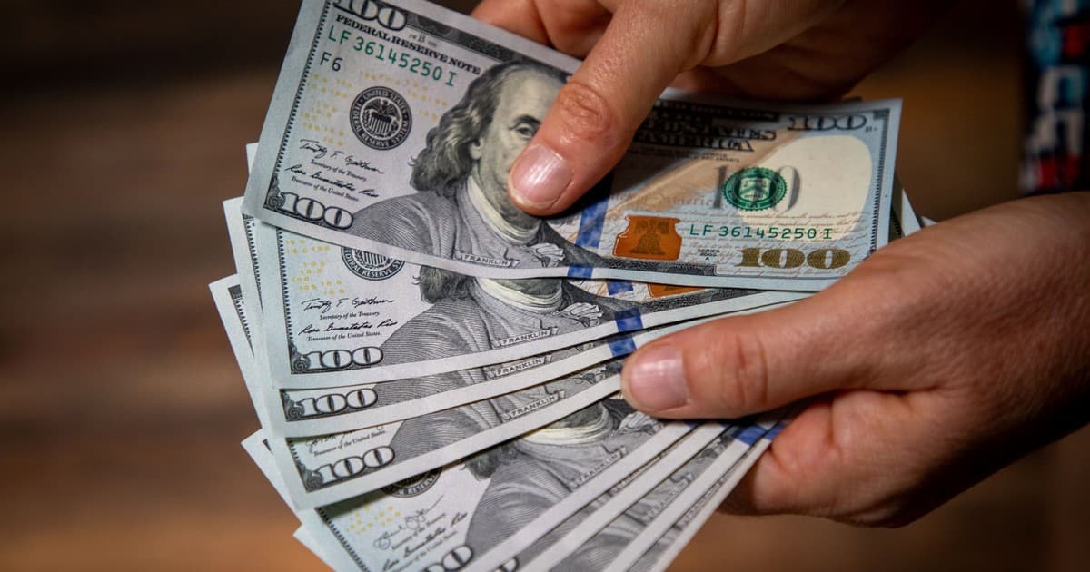 PAE logra US$ 375 millones en emisión internacional de bonos