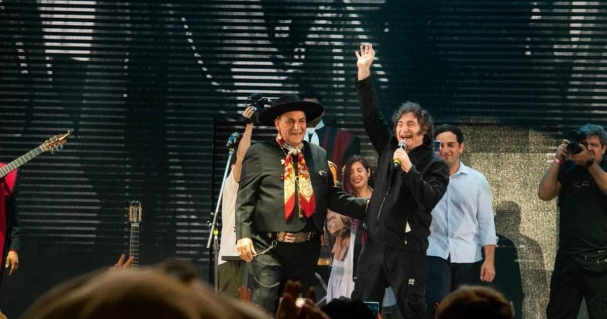 Milei firma el acuerdo Mercosur-UE en Paraguay tras su show en Jesús María