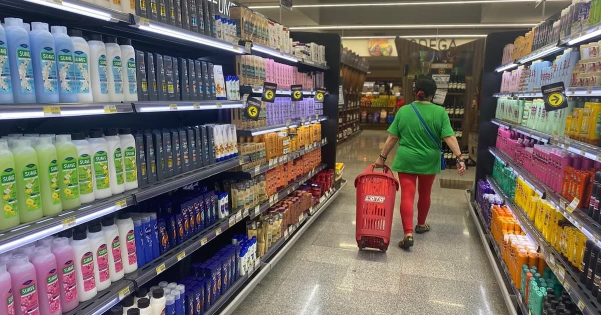 Inflación en Argentina: frutas, verduras y carnes lideran aumentos en enero 2026