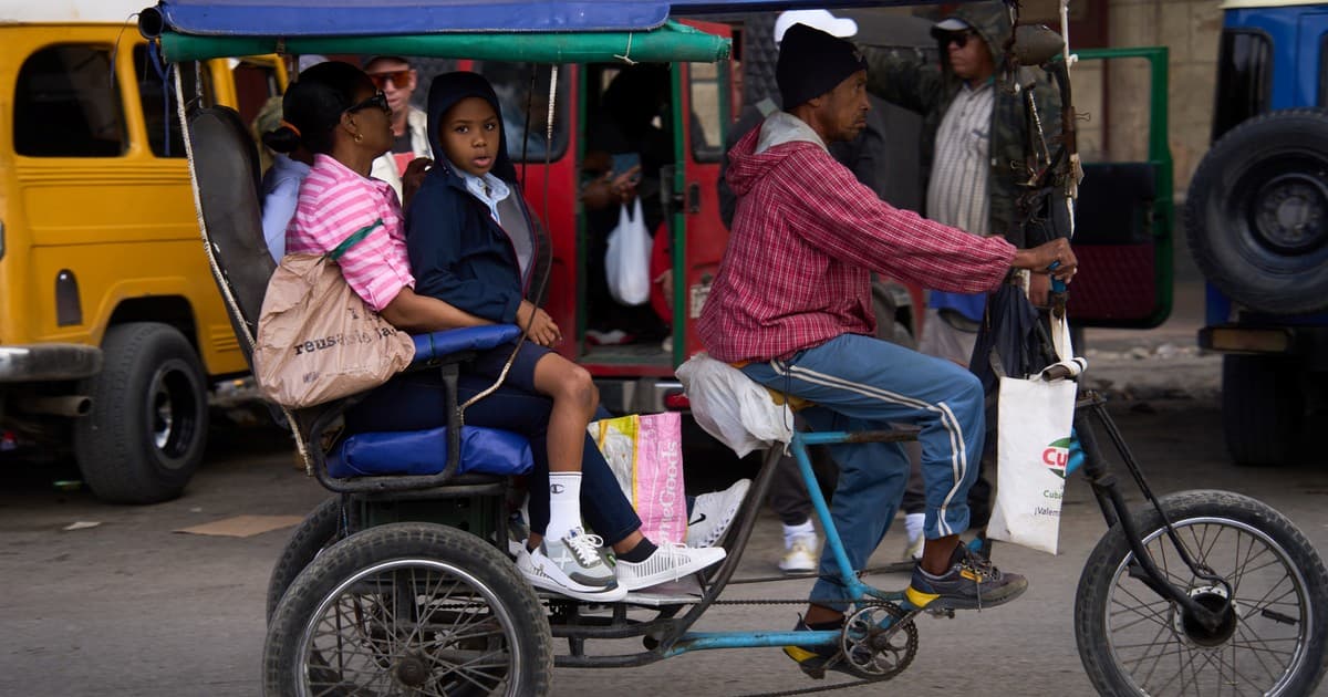 Cuba cierra hoteles y reubica turistas por crisis energética sin precedentes