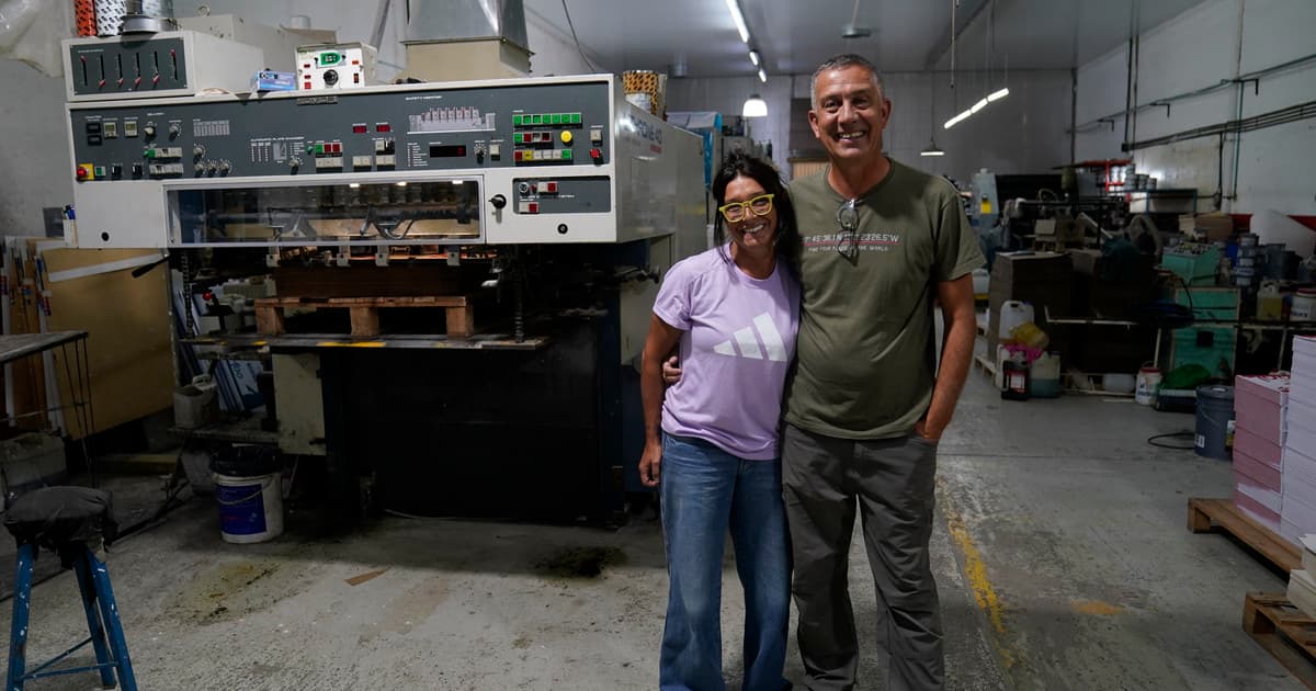 Crisis en Bahía Blanca: comerciantes luchan por recuperarse del temporal