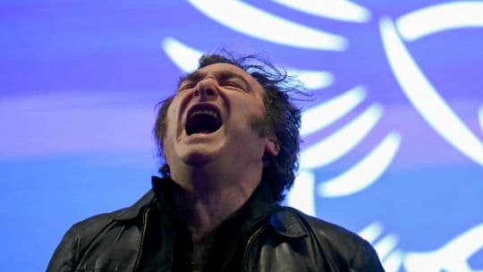 FOPEA: 1 de cada 7 posts de Milei son insultos