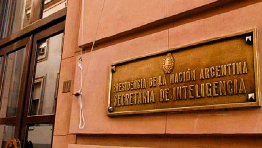 Milei reforma por decreto los servicios secretos de Argentina
