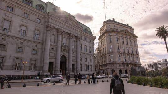 Blanqueo récord: argentinos declararon US$20.000 millones